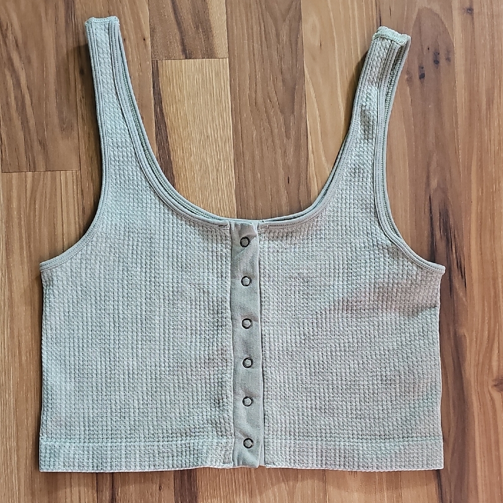 Aeropostale Textured Green Button-Front Tank Top Size Medium